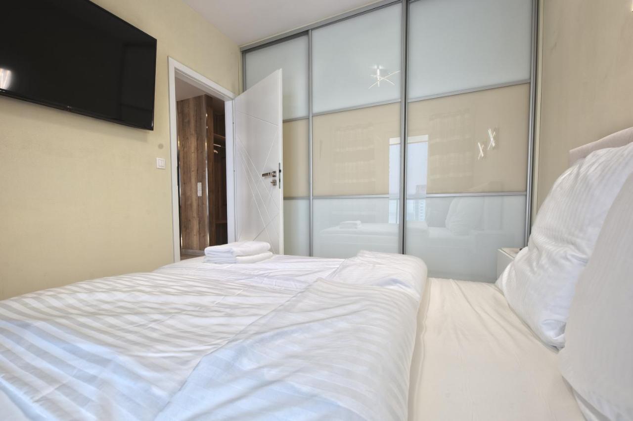 Baltic Seaside Towers Apartment Gdansk